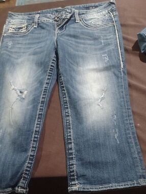 Vigoss Distressed Straight-Leg Blue Jeans